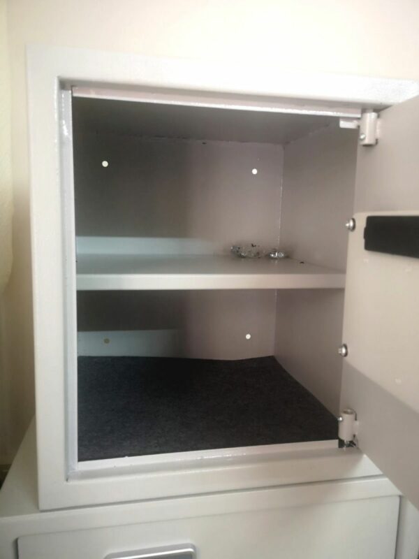 Yale Essential Safe YSE/390/EG4 - Image 3